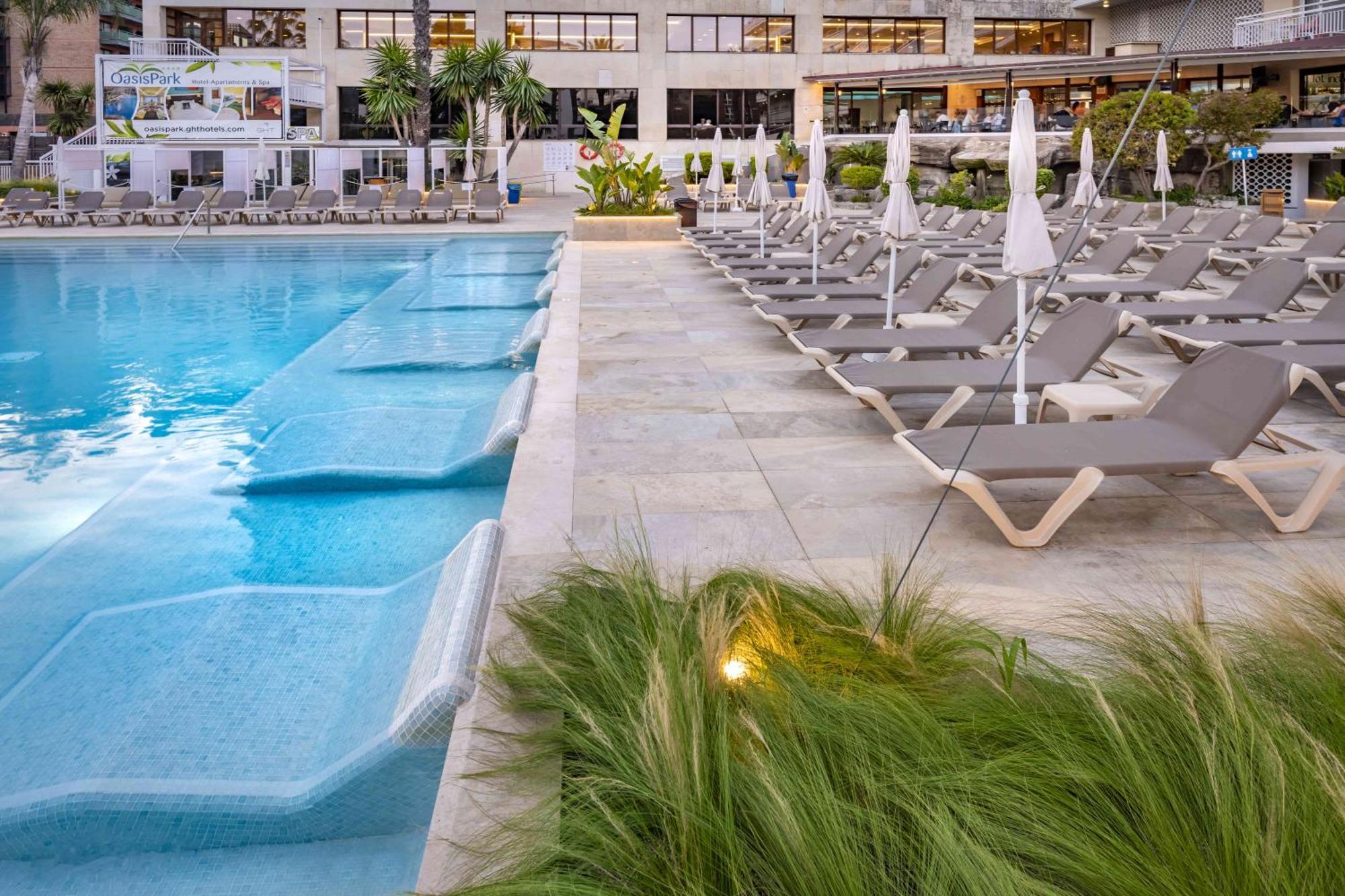 Ght Oasis Park & Spa Lloret de Mar Exterior foto